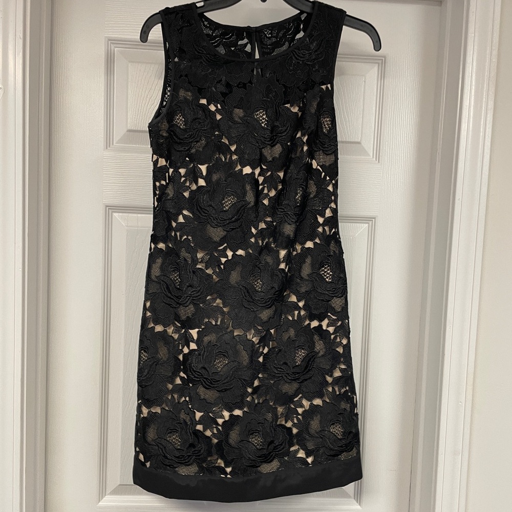 Elegant Black Floral Lace Dress